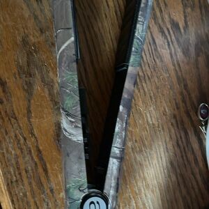 Camouflage Hair Straightener